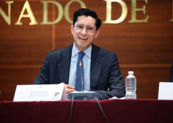 El Senado de México ratifica a Roberto Velasco como nuevo canciller del país