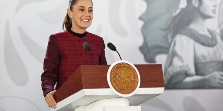 México, ejemplo económico pese a entorno global adverso: Sheinbaum
