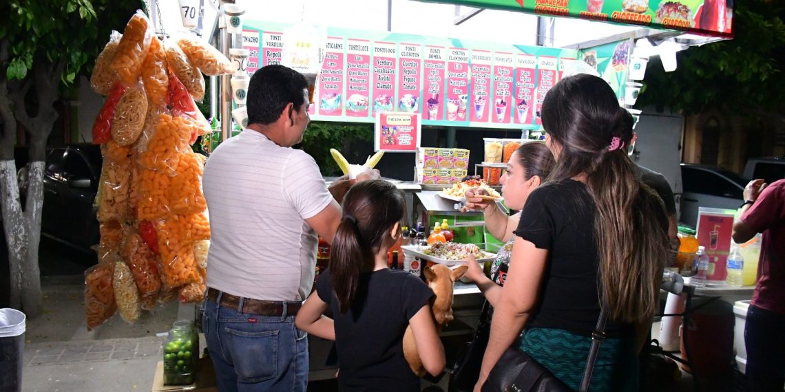 Reiteran llamado a comerciantes a tramitar permisos para Fiestas del Pitic 2026