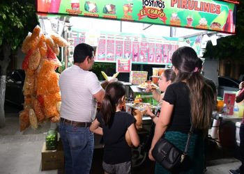 Reiteran llamado a comerciantes a tramitar permisos para Fiestas del Pitic 2026