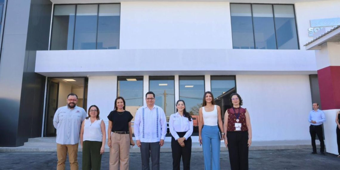 Beneficia gobernador Durazo a familias sonorenses con modelo de salud único en México