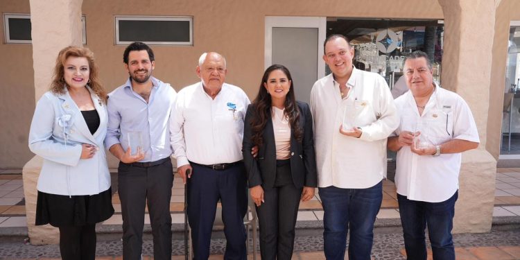 Gobierno de Sonora destaca producción histórica de camarón de cultivo