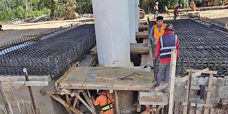 Exhiben hundimientos de pilotes del Tren Maya