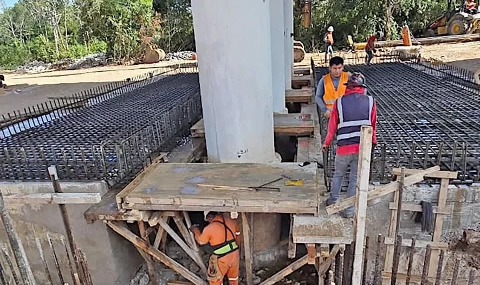 Exhiben hundimientos de pilotes del Tren Maya