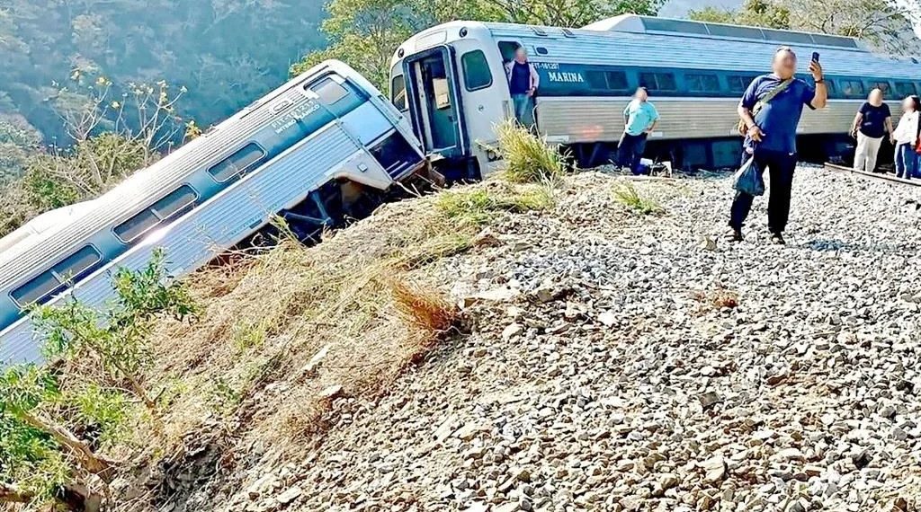 Exculpa FGR a la Semar del descarrilamiento de Interoceánico