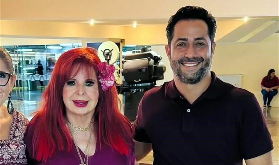 Se brinca Layda a Morena; impulsa a su ‘corcholata’