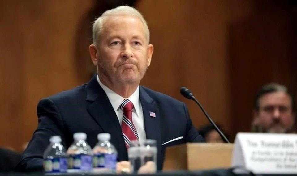 Advierte Johnson que EU irá contra lavadores de cárteles