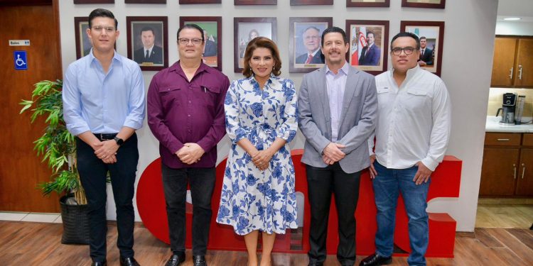 Destaca Lorenia Valles nueva política de infraestructura con bienestar en reunión con CMIC Sonora