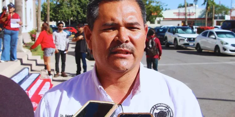 Steus mantiene la huelga en la Unison; base rechaza oferta por insuficiente