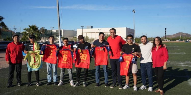 Ramón Flores desarrolla intensa jornada de trabajo en Guaymas con acciones en territorio y respaldo al deporte