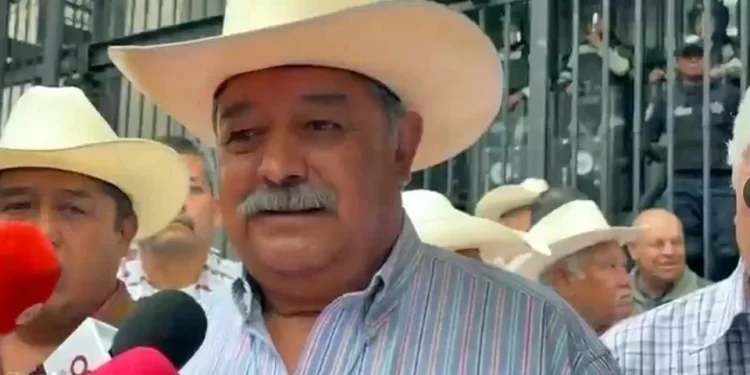 Rompen diálogo y amagan campesinos con boicot a Mundial