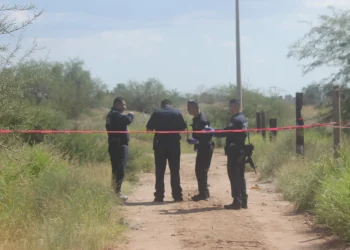 Localizan cadáver de hombre en descomposición