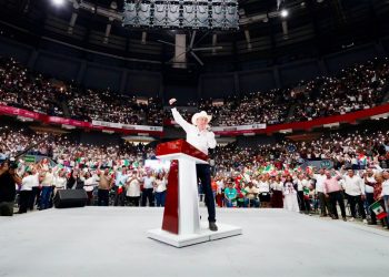 Gobernador Alfonso Durazo y más de 17 mil sonorenses refrendan su respaldo a la transformación liderada por la Presidenta Sheinbaum