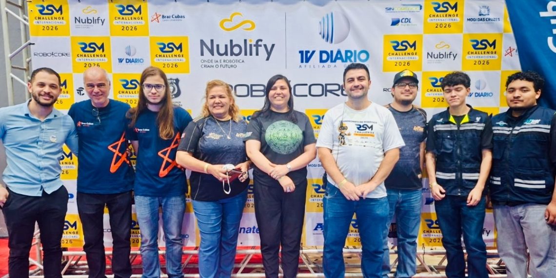 Participan estudiantes sonorenses en torneo internacional de robótica en Brasil: Universidad Tecnológica de SLRC
