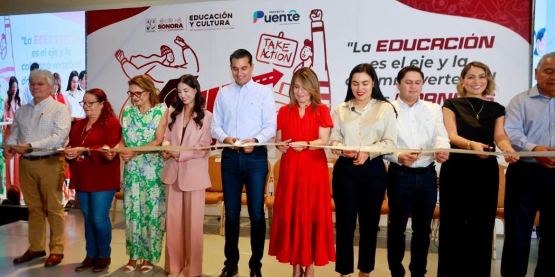 Gobierno de Sonora acompaña a jóvenes para que continúen con éxito su formación profesional: SEC