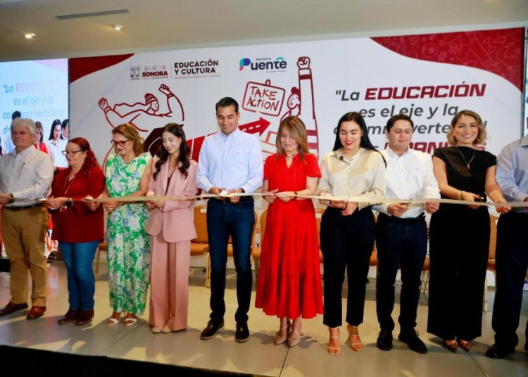 Gobierno de Sonora acompaña a jóvenes para que continúen con éxito su formación profesional: SEC