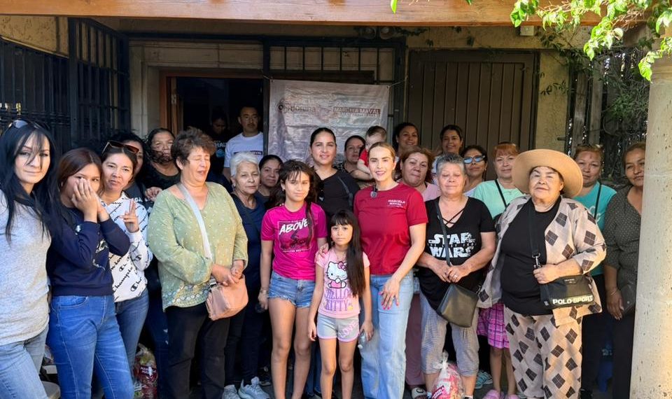 Diputada Marcela Maval entrega apoyos alimentarios a familias de Nogales