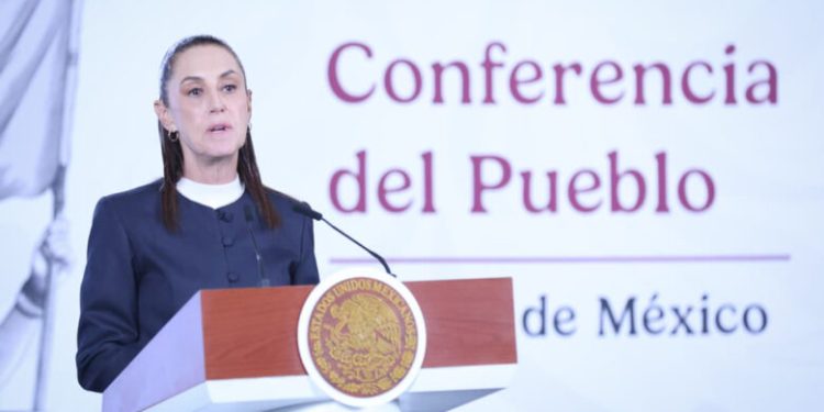 Sheinbaum rechaza censura tras el llamado “no vean TV Azteca”