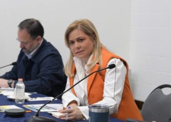 “Es un citatorio mal hecho”, afirma Maru Campos sobre llamado de FGR