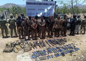 Repele Marina agresión y detiene a 13 armados en Sinaloa