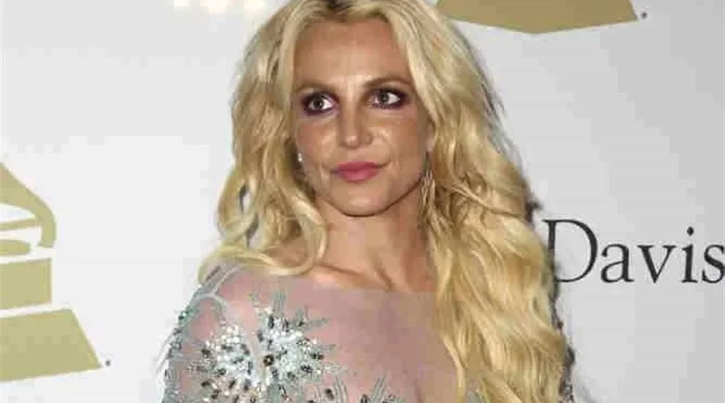 Evita Britney Spears la cárcel tras declararse culpable
