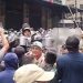 Con escudos y gases, policía impide plantón de CNTE en el Zócalo