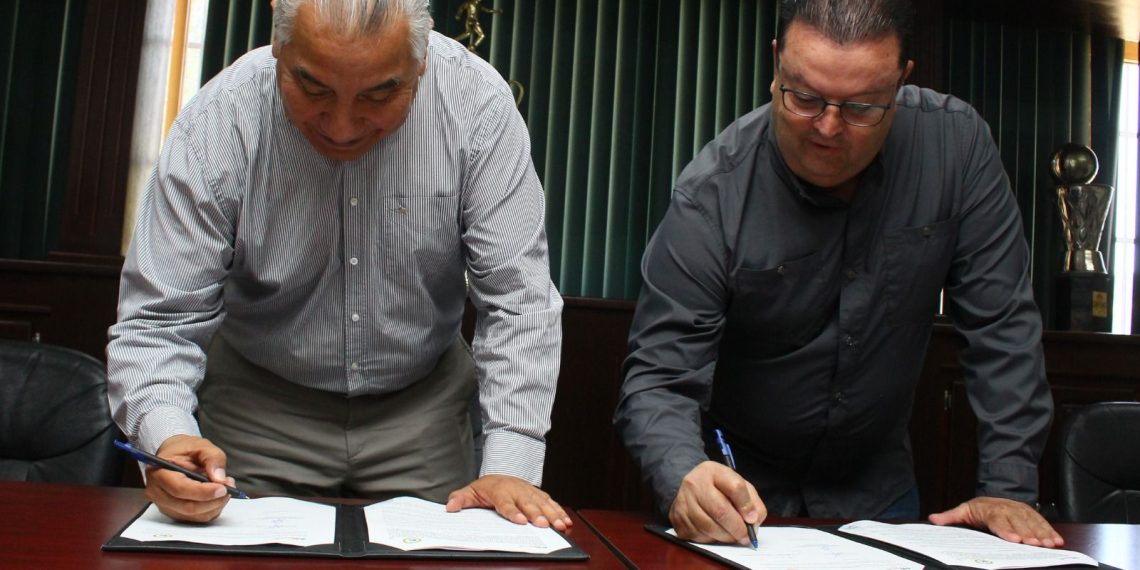 Con firma de convenio Impulsan AIMMGM y UTH talento e innovación en el sector minero