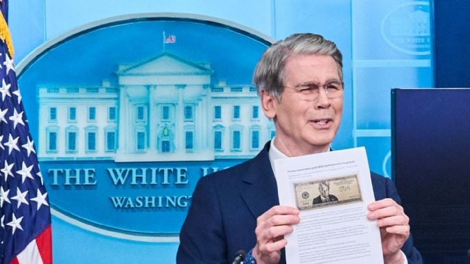 El Tesoro de EU impulsa la creación del billete de 250 dólares con la imagen de Trump