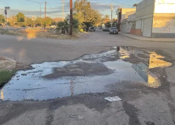 Hermosillo pierde hasta la mitad del agua potable por fugas, advierte la Unión de Usuarios
