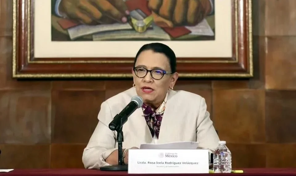 ‘¿Yo por qué?’, dice Rosa Icela sobre paradero de Rocha