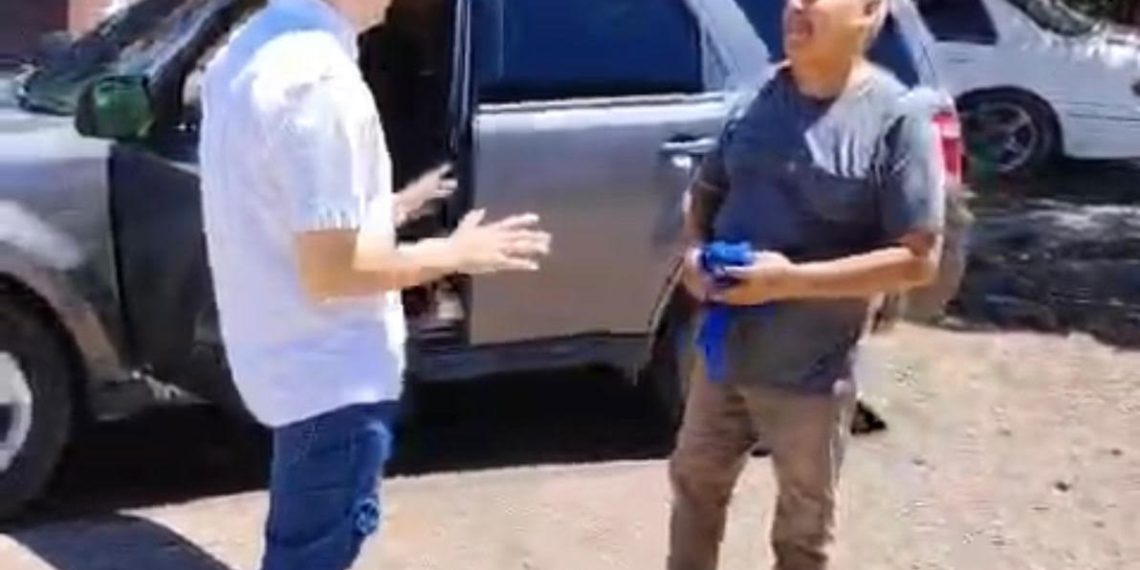 Pepe Guerra impulsa campaña de descacharre en la colonia Primero de Mayo en Cajeme