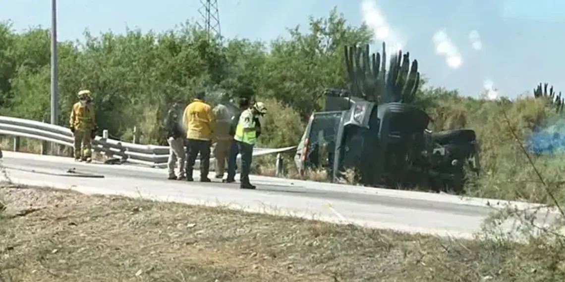 Vuelca pipa cargada de turbosina al sur de Empalme