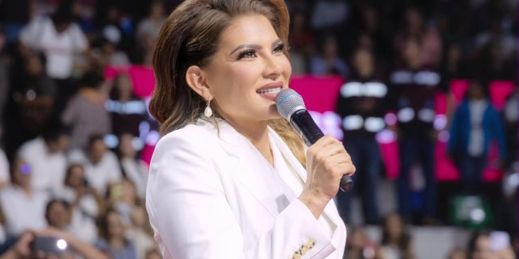Lorenia Valles se registrará para coordinar los Comités de la Defensa de la Transformación en Sonora