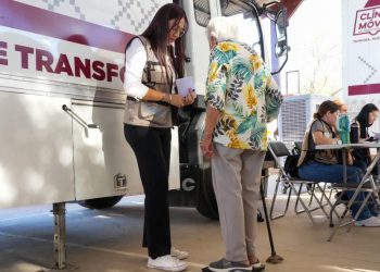 Lleva Gobierno de Sonora Clínicas Móviles a comunidades de Álamos
