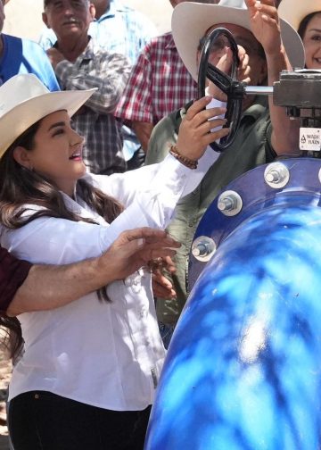 Cumple Gobernador Durazo compromiso de suministro de agua en el Molino de Camou: Celida López