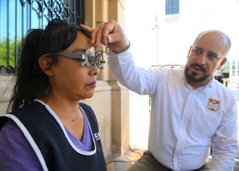 Acerca Gobierno de Hermosillo servicios gratuitos de salud a ciudadanía en Palacio Municipal