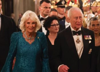 Carlos III descarta vivir en el Palacio de Buckingham