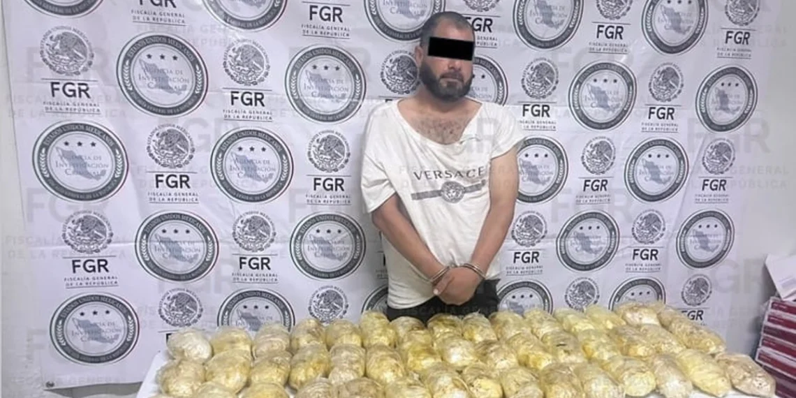 Detienen a sujeto con 21 kilogramos de metanfetamina en Huatabampo, Sonora