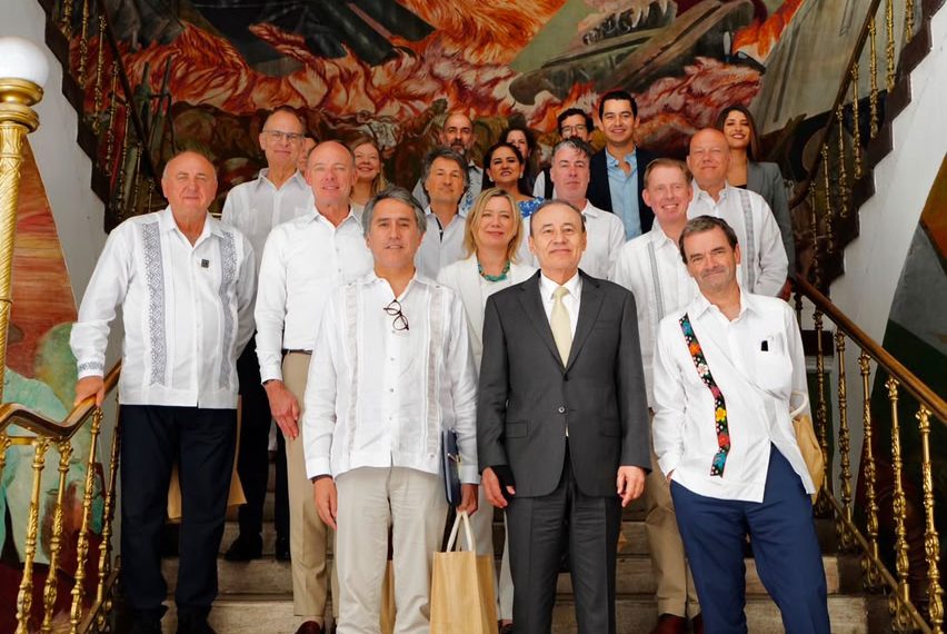 Durazo recibe a embajadores y funcionarios de 15 países de la Unión Europea