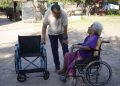 Entrega Ramón Flores apoyos de movilidad en comunidades Yaquis