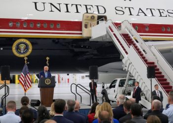 Trump presenta el nuevo avión presidencial Air Force One