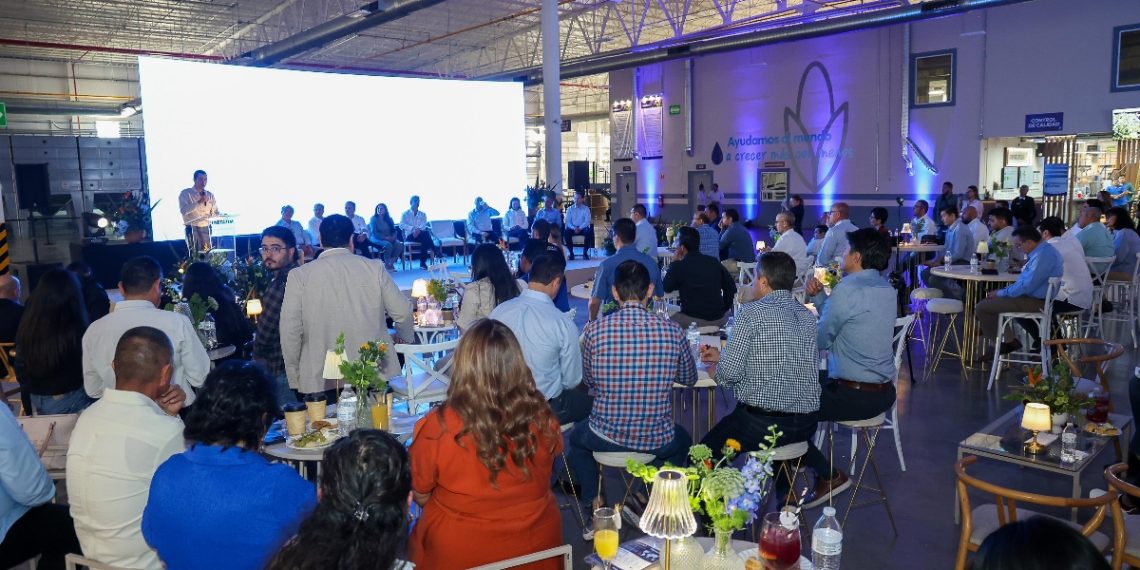 Impulsa Gobierno de Sonora inversión y empleo con nueva planta de Netafim en Hermosillo