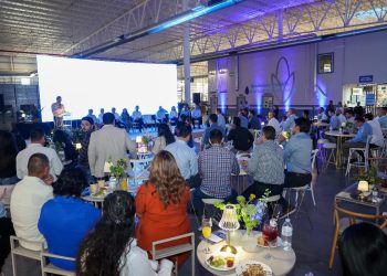 Impulsa Gobierno de Sonora inversión y empleo con nueva planta de Netafim en Hermosillo