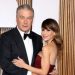 Ve ‘ridícula’ su diferencia de edad con Alec Baldwin