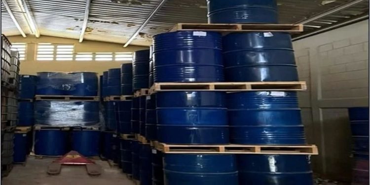 Aseguran 24 mil 400 de litros de metanfetamina en Sinaloa
