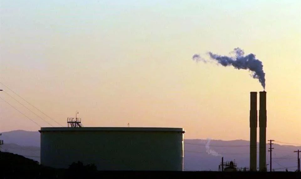 Perfila crudo su mayor caída trimestral desde 2020