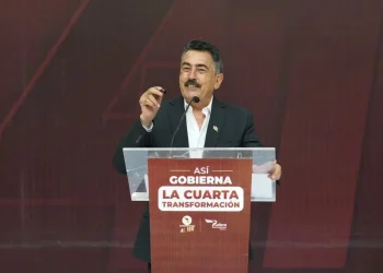 Javier Lamarque pide licencia; buscar ser candidato por Morena en Sonora