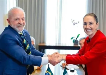 Defienden Sheinbaum y Lula principio de no injerencia