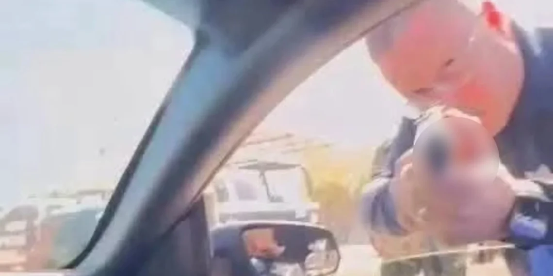 Separan del cargo a jefe de Tránsito de Guaymas, Sonora, tras apuntar con su arma a un automovilista