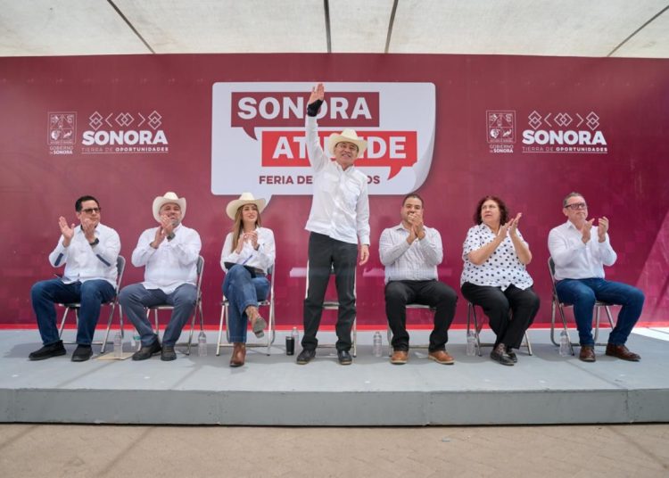 Gobernador Durazo acerca gobierno, becas y apoyos a comunidades del noroeste de Sonora